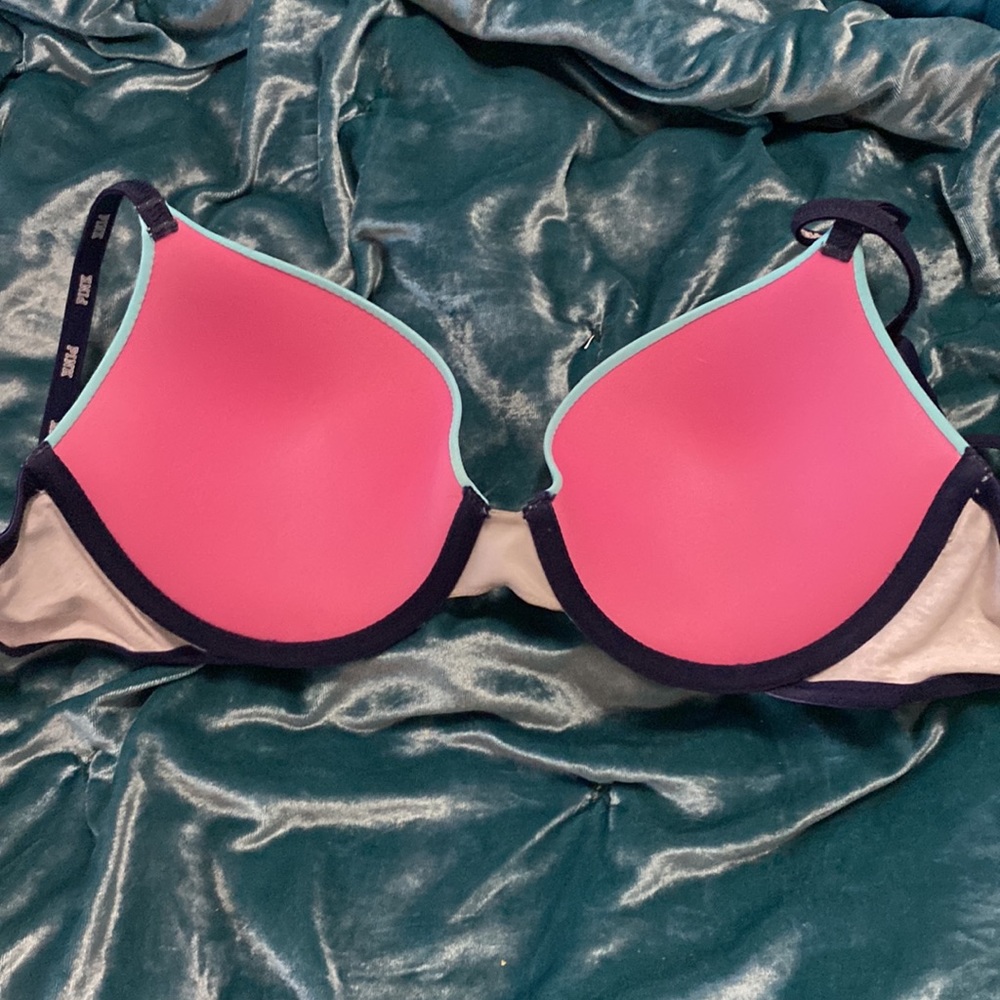 Victoria’s Secret Pink bra - Picture 2 of 3